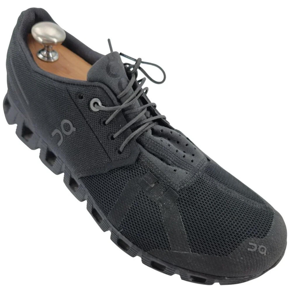 ON Art. Cloud Waterproof Swiss Running Sneakers Womens 8.5M Black Athletic Shoes - Picture 1 of 11